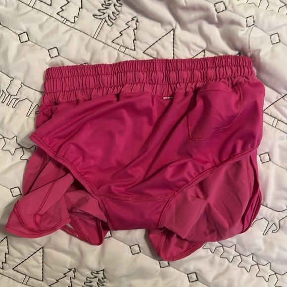 lululemon hotty hots 💕 low rise 4in size 4 - Picture 3 of 5